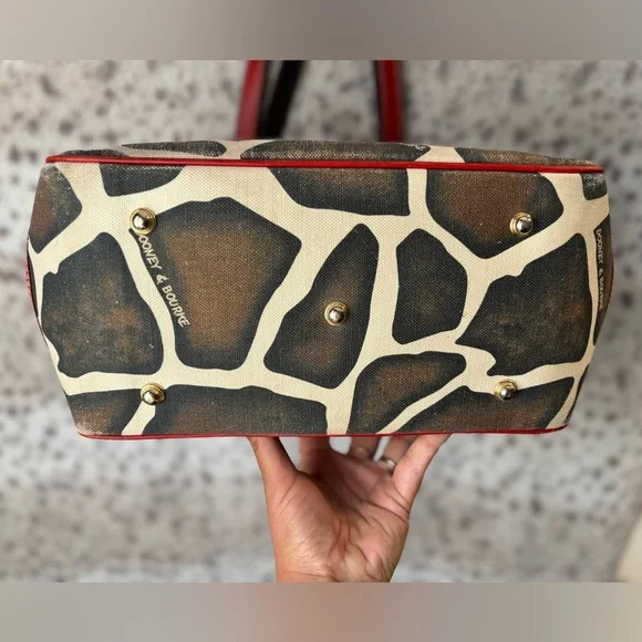 VNTG DOONEY & BUORKE GIRAFFE PRINT BAG WITH VACHETTA LEATHER KEY CASE & DUSTBAG